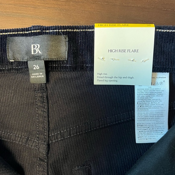 Banana Republic women’s high rise flare black corduroy pants size 26. NWT. - Picture 2 of 10